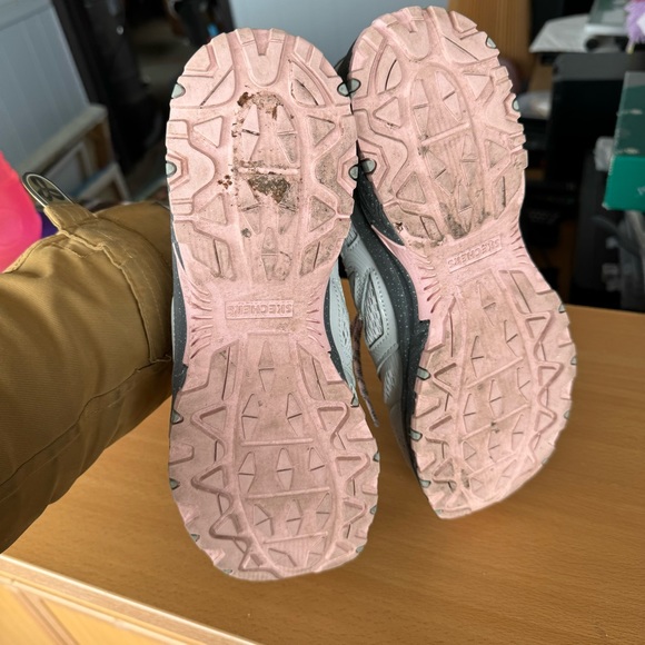 Skechers Trail Shoes - Picture 6 of 10